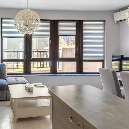 Summer Breeze Apartment