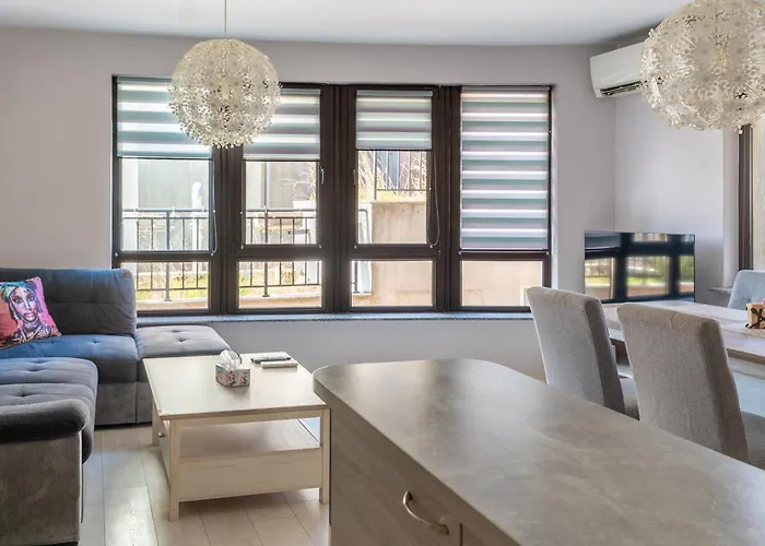 Summer Breeze Apartment